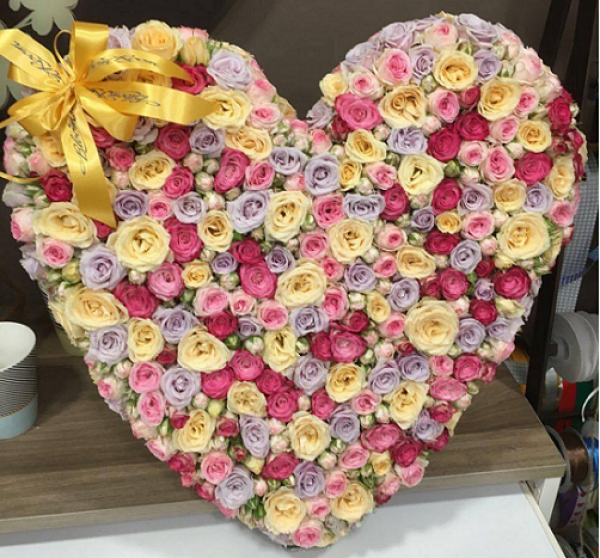 Аранжировка "Цветни крила"